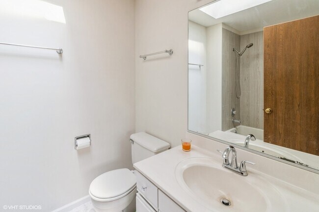 Building Photo - 134 Winchester Dr