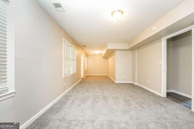 Building Photo - 5201 Rosetrace Terrace SW