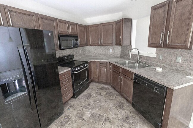 Building Photo - 1404 Jean Rae Dr