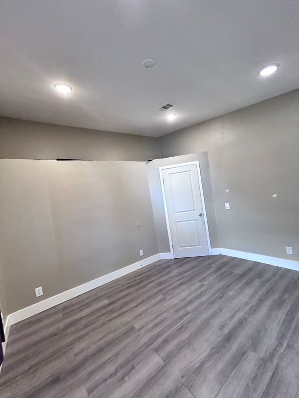 Building Photo - 11824 Honey Hollow