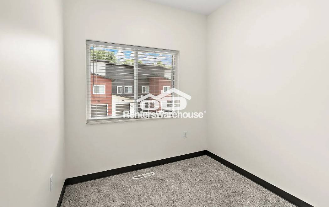 Building Photo - 3680 9th St NW