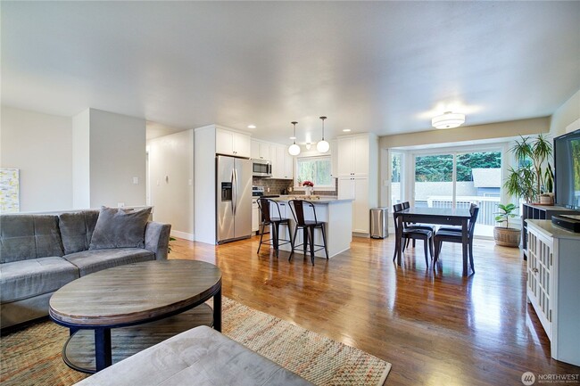 Building Photo - 4Bd/2Ba Renton House