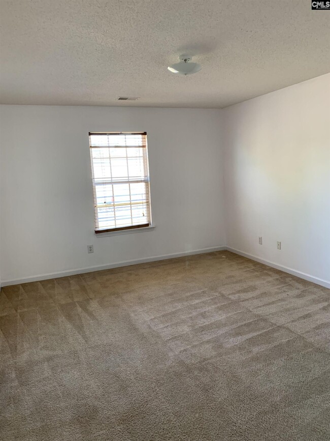 Building Photo - 1203 Waverly Pl Dr