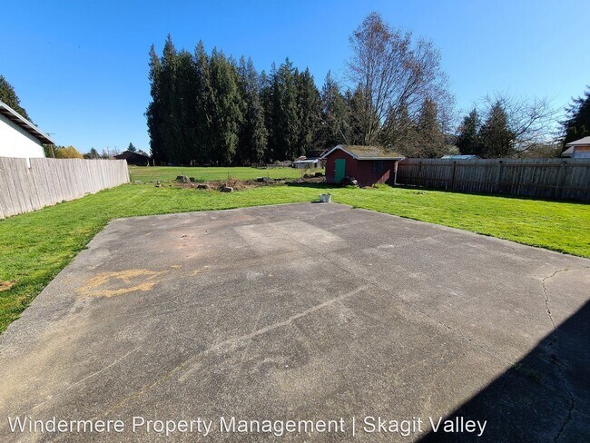 Building Photo - 2 br, 1 bath House - 1305 Heather Lane