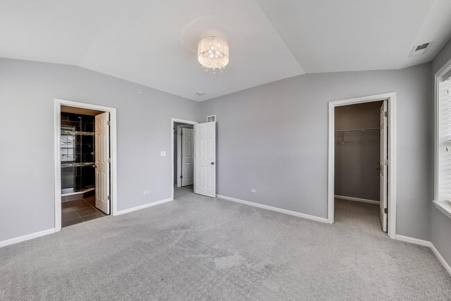 Building Photo - 10 N Dryden Pl