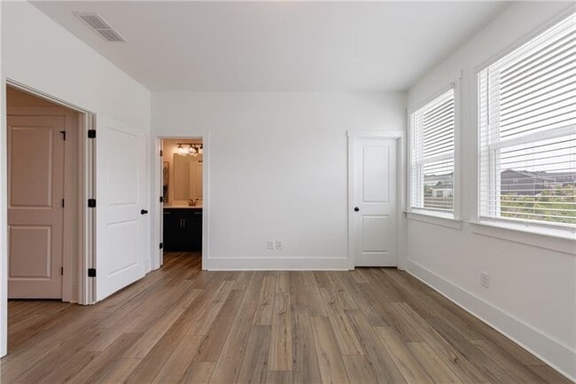 Building Photo - 1624 Gunnin Trce NW