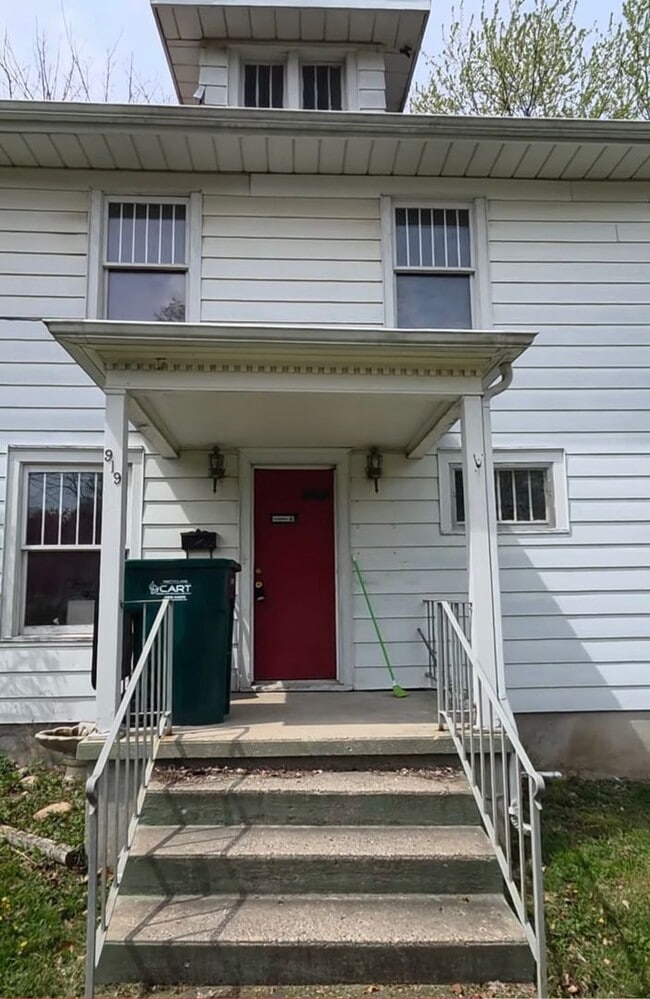 Building Photo - 919 Princeton Ave