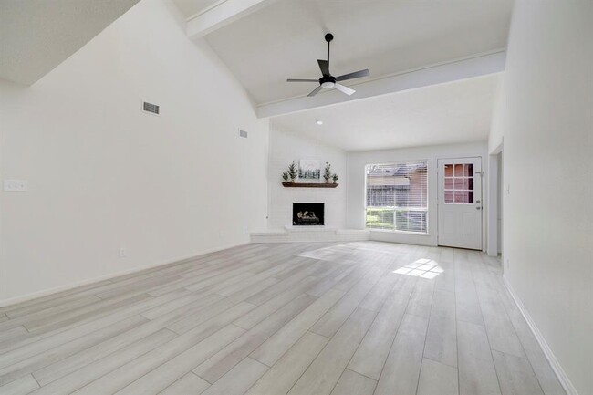 Building Photo - 5618 Enchanted Timbers Dr