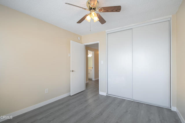 Building Photo - 1244 W 9th St