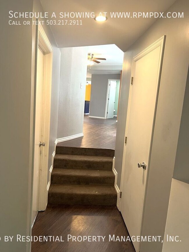 Building Photo - 4512 SW Fairvale Ct