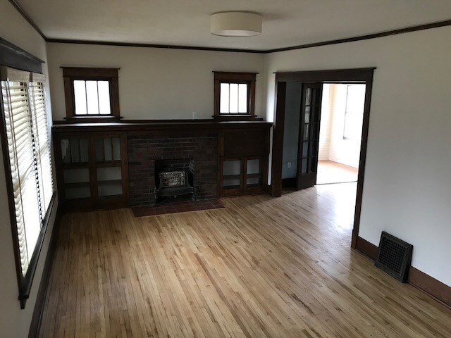 Building Photo - 423 Melrose Ct