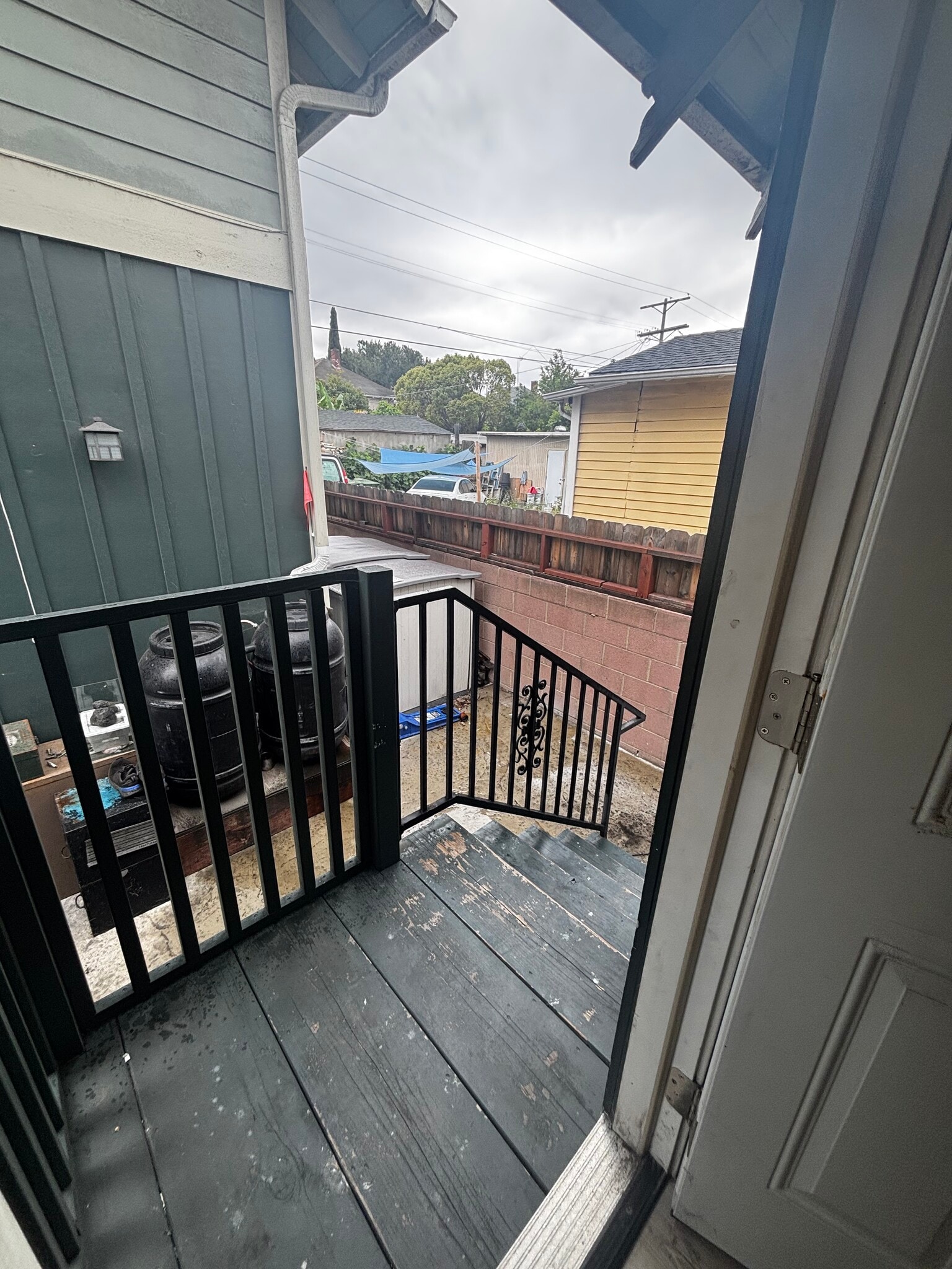 Rm#4 Private Entry/Exit Way - 1726 W 22nd St