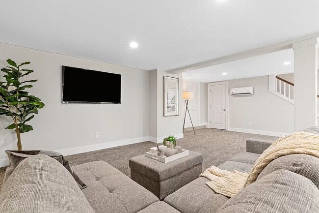 Building Photo - 5512 Vaught Dr