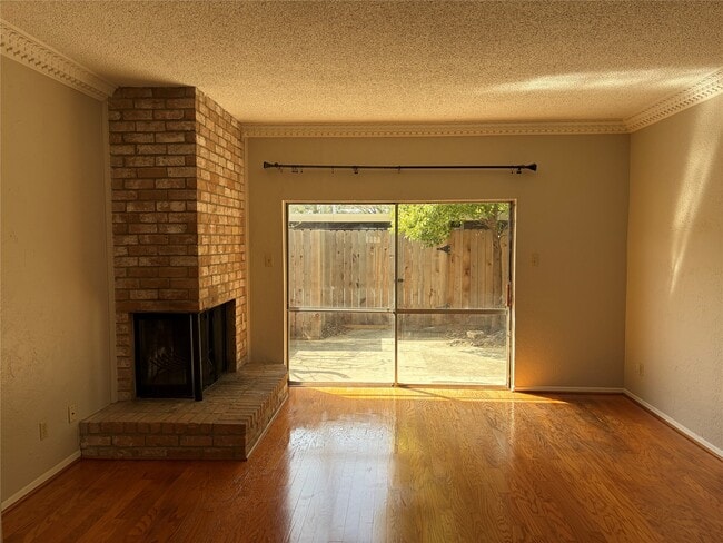 Building Photo - 3737 Wakeforest St