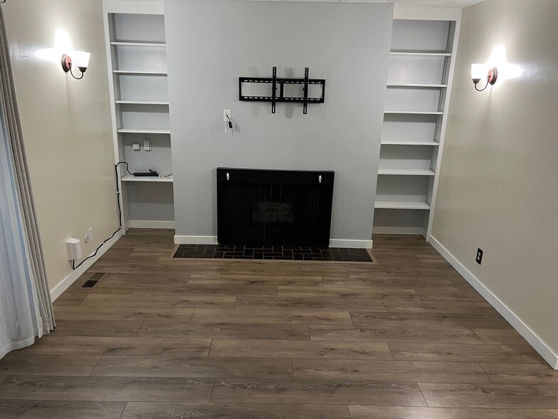 Building Photo - 2750 S 2000 E