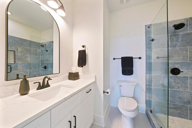 Building Photo - 4736 Amhurst Cir