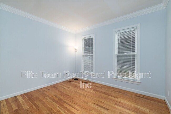 Building Photo - 5283 Downing Creek Dr