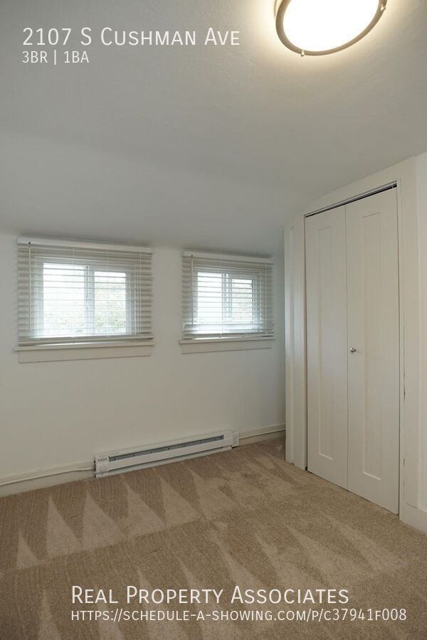 Building Photo - 2107 S Cushman Ave