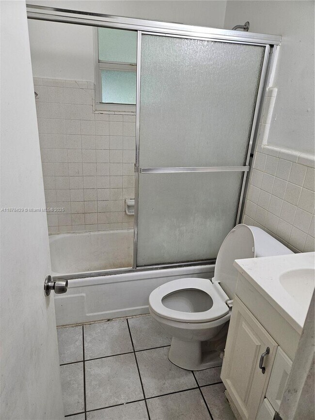 Building Photo - 307 Hernando St