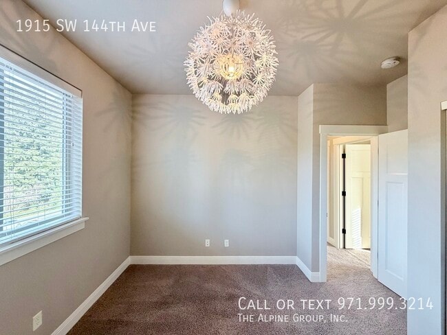 Building Photo - 1915 SW 144th Ave