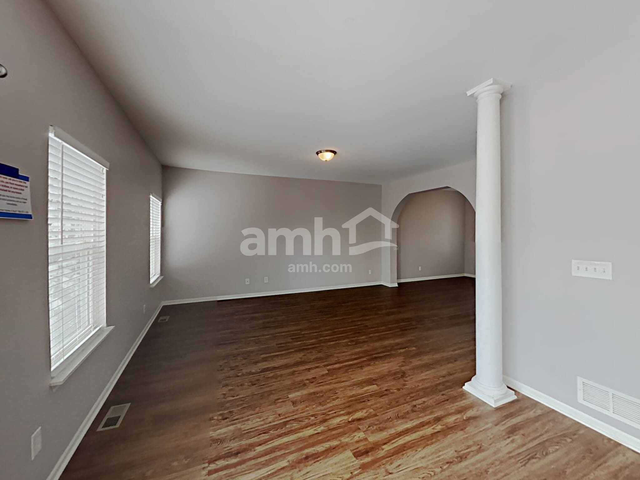 Building Photo - 204 Stearn Dr
