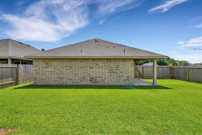 Building Photo - 411 Terra Vis Cir