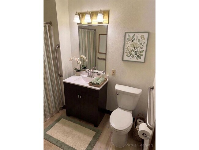 Building Photo - 609 Main St S