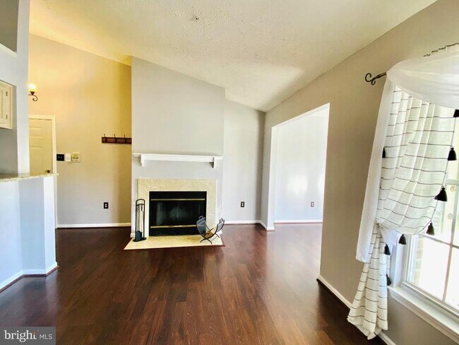 Building Photo - 13107 Briarcliff Terrace