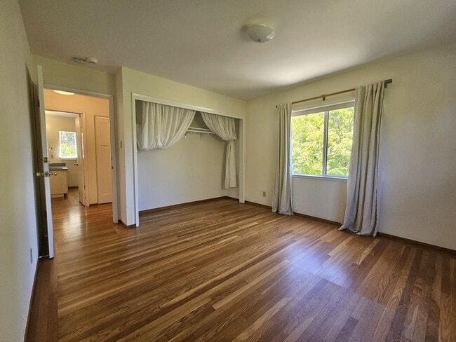 Building Photo - 4-Bedroom Single Family Home in Palo Alto-  lease take over