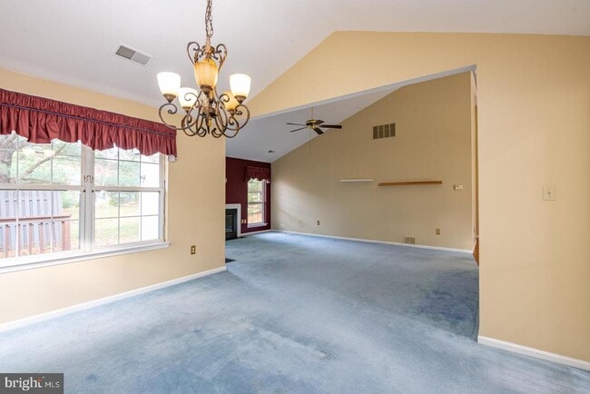 Building Photo - 193 Hawthorne Ct