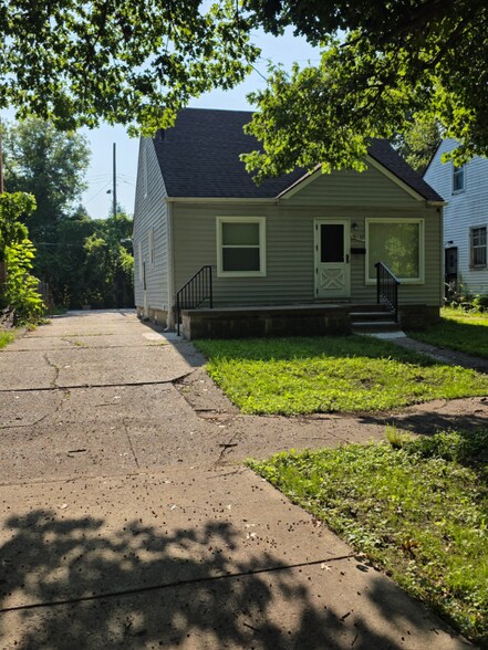Building Photo - 18540 Fielding St