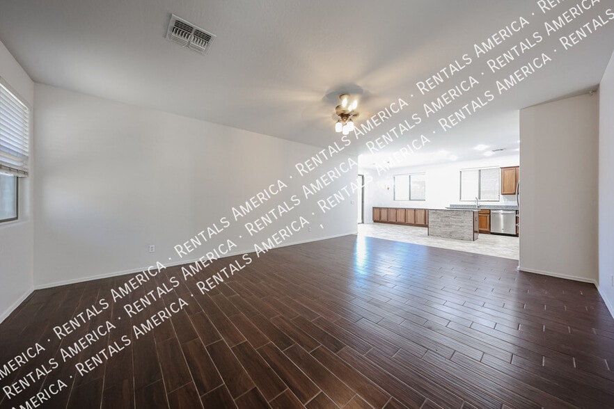 Building Photo - 29537 N Smokey Ln
