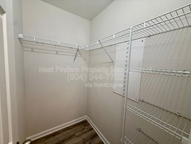 Building Photo - 9121 Western Way