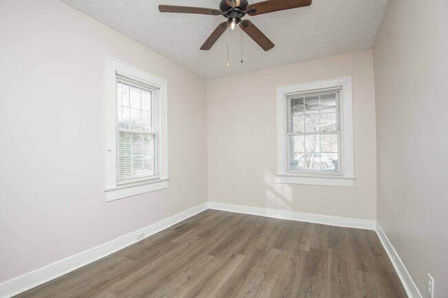 Building Photo - 1148 Baker Ave