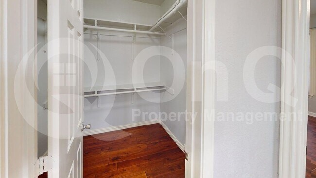 Building Photo - 6619 Running Creek Dr