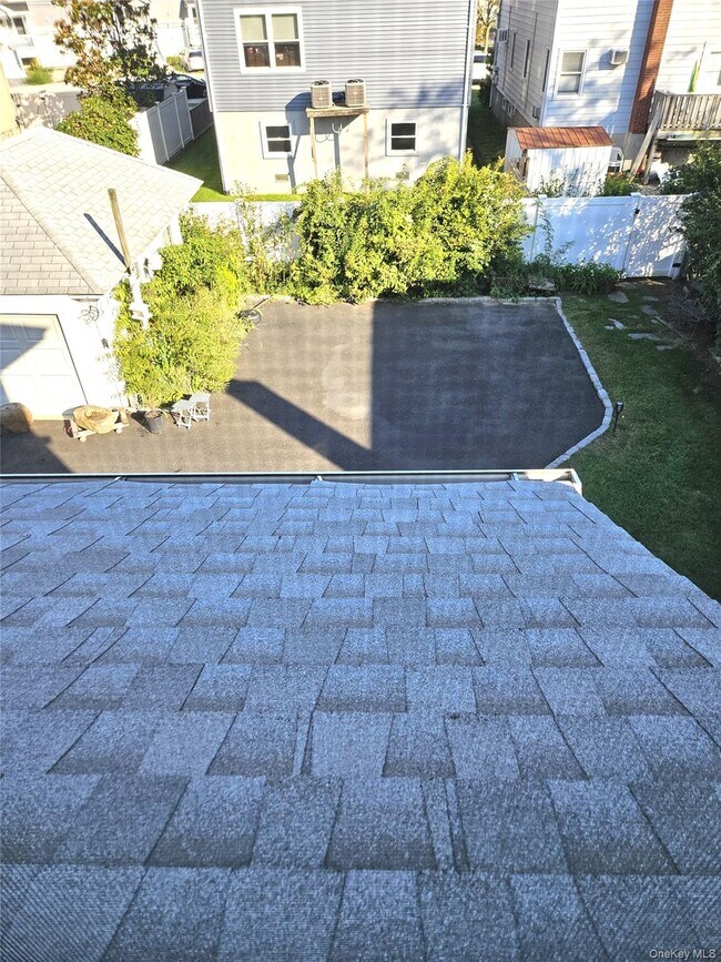 Building Photo - 56 4th Ave