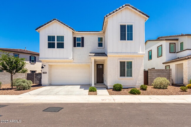 Primary Photo - 6537 N 15th Dr
