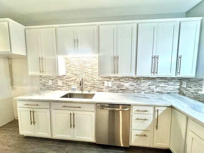 Building Photo - 2323 Bering Dr