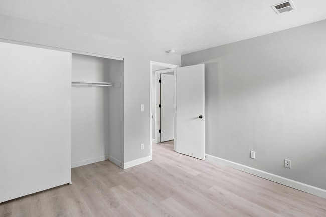 Luxury Vinyl Wood Flooring - Mariemont Woods