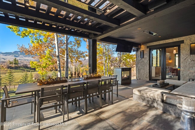 Building Photo - 75 McLain Ct