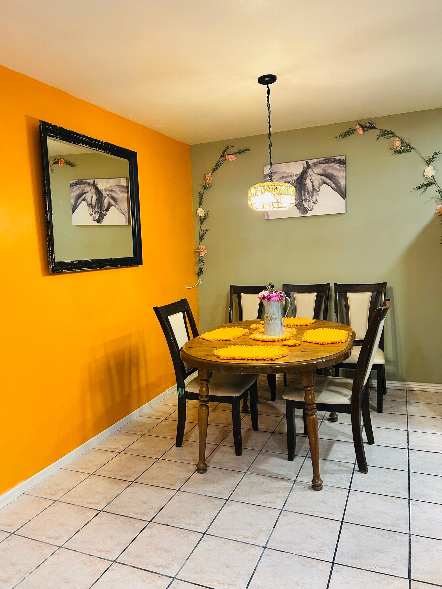 Building Photo - 8871 Belmont St