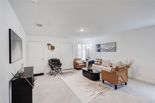 Building Photo - 3505 Flicker Ln