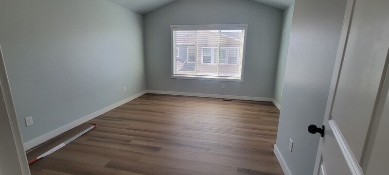 Building Photo - 1255 W 2401 S