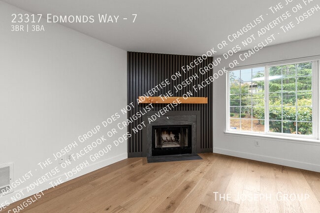 Building Photo - 23317 Edmonds Way