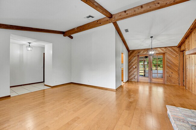 Building Photo - 17717 Bridle Ln