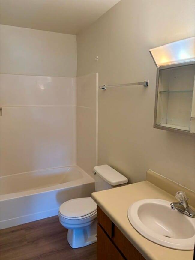Building Photo - NEWLY UPDATED 2-Bed / 1-Bath Home – Bozeman, MT