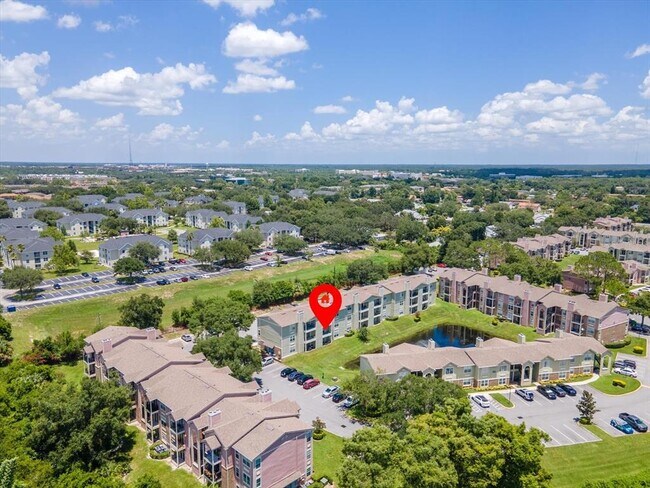 Building Photo - 2550 N Alafaya Trail