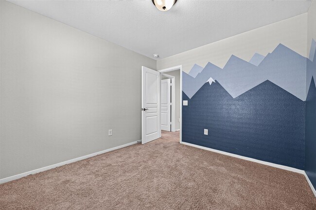 Building Photo - 24603 Royal Pike Dr
