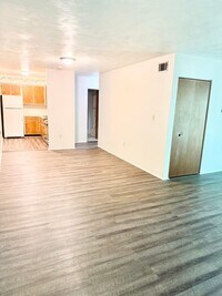 Building Photo - 55 Highland Dr