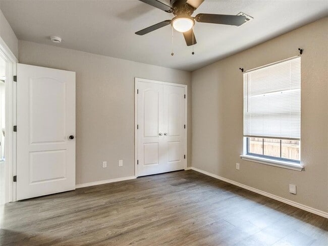 Building Photo - 13300 S Robinson Ave